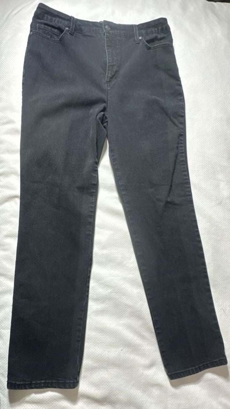 Gloria Vanderbilt Amanda Slim Jeans Size 14 Black